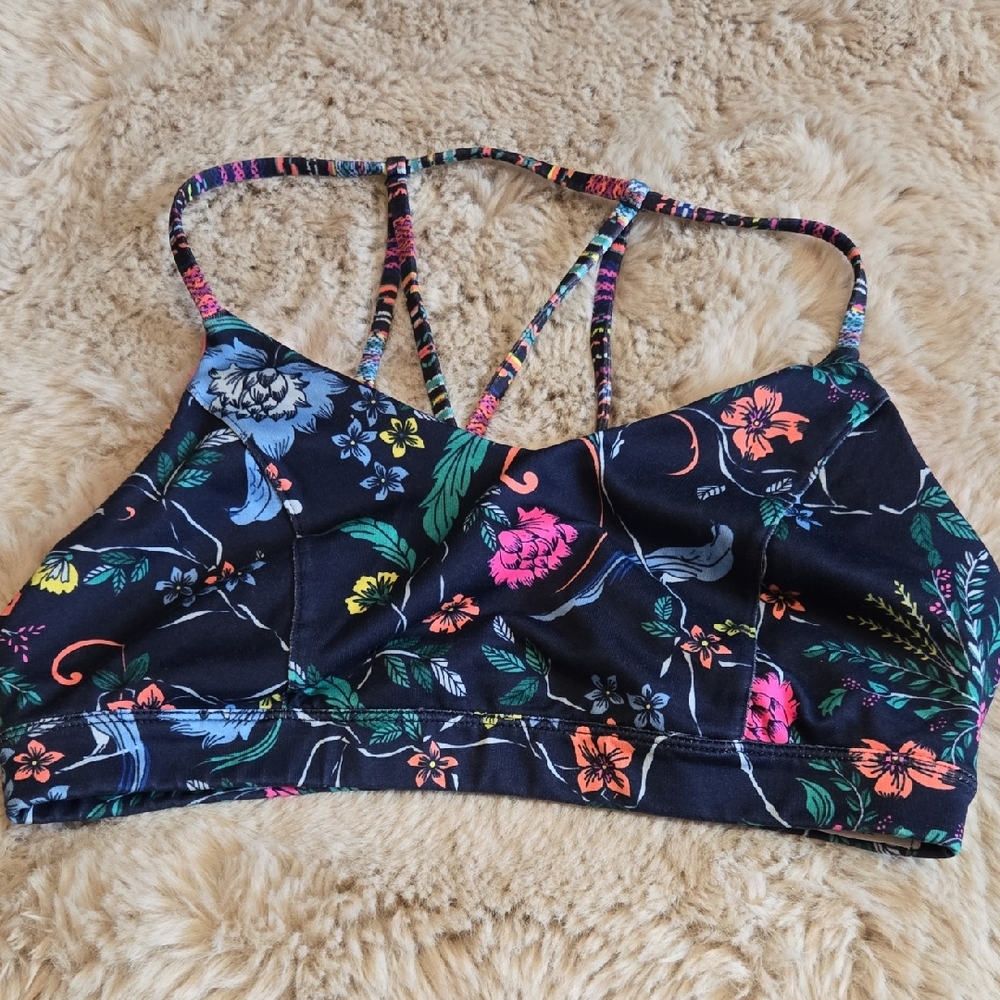 Old Navy Active Go-dry Floral Strappy Sports Bra
